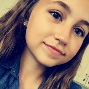 Meet your Posher, Elissa